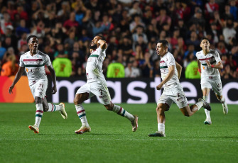 Buenos Aires, Argentina.- En las fotos tomadas el 1 de agosto del 2023, durante el partido entre Argentinos Juniors y Fluminense de Brasil en un encuentro de ida de los octavos de final de la Copa Libertadores de América en el estadio Diego Armando Maradona. El duelo terminó 1-1, por lo que se definirá en Río de Janeiro el martes que viene.