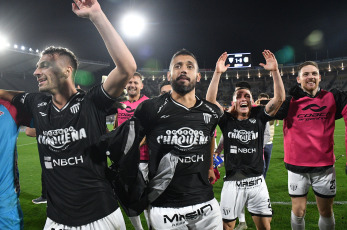 Córdoba, Argentina.- En las fotos tomadas el 2 de agosto del 2023, durante el partido entre Rosario Central y Chaco For Ever en el Estadio Mario Alberto Kempes, por los 16avos. de final de la Copa Argentina. Rosario Central, que dominó el partido y llegó en más ocasiones, perdió 1-0 con Chaco For Ever. El gol, fue anotado por Jonathan Dellarossa a los 43 minutos del segundo tiempo.