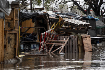 Buenos Aires, Argentina.- In the photos taken on August 18, 2023, it shows the areas affected by severe rains and winds that affected a good part of the southern GBA in Argentina and other areas of the metropolitan area since early Thursday morning. The heavy rains caused the suspension of classes and several people had to be evacuated and transferred to shelter centers. In some areas, 158 millimeters fell, after more than six months without heavy rain. According to official information, there were 1,300 families affected and 175 evacuees.