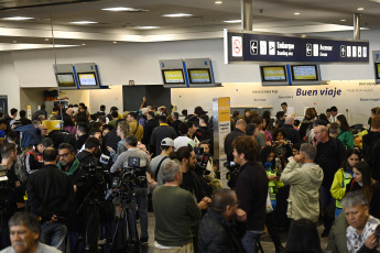 Buenos Aires, Argentina.- In the photos taken on August 15, 2023, it shows the Jorge Newbery Airport, which registers delays and cancellations in flights. An unexpected force measure initiated by workers of the Intercargo company causes delays and dozens of canceled flights at the airports of Ezeiza, Aeroparque and in the province of Córdoba. There were almost 10 thousand passengers affected, all of them corresponding to flights of the JetSmart and Latam companies.