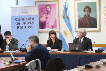 Buenos Aires, Argentina.- En las fotos tomadas el 8 de agosto del 2023, durante el juicio político a la Corte Suprema en Diputados. Las autoridades de la Comisión de Juicio Político de la Cámara de Diputados presentarán una nota ante la Corte Suprema para que adopte “medidas disciplinarias” contra Silvio Robles por considerar que actuó como “testigo reticente” la semana pasada al negarse a contestar casi todas las preguntas que le hicieron durante cerca de cuatro horas.