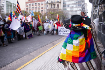 Buenos Aires, Argentina.- In the photos taken on August 4, 2023, after rejection by the Supreme Court, the Third Malón de la Paz protests in front of Plaza de Mayo. Members of Argentine indigenous peoples assured that they will continue a vigil that began on Tuesday in front of the capital's Palace of Courts to denounce the violence and irregularities of the government of the province of Jujuy.