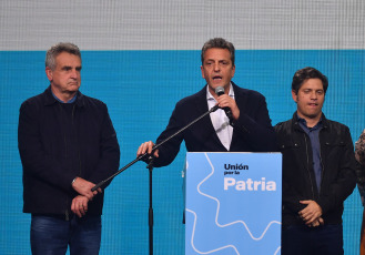 Buenos Aires, Argentina.- In the photos taken on August 13, 2023, presidential candidate Sergio Massa (center), in the Unión por la Patria (UxP) bunker after the results of the open, simultaneous and mandatory primaries (PASO). The Argentine Minister of Economy, Sergio Massa, who became the second most voted candidate in the primaries this Sunday in Argentina as leader of the pro-government Unión por la Patria (Peronist), promised to "put up the fight" in the October general elections to “continue being Government”.