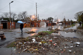 Buenos Aires, Argentina.- In the photos taken on August 18, 2023, it shows the areas affected by severe rains and winds that affected a good part of the southern GBA in Argentina and other areas of the metropolitan area since early Thursday morning. The heavy rains caused the suspension of classes and several people had to be evacuated and transferred to shelter centers. In some areas, 158 millimeters fell, after more than six months without heavy rain. According to official information, there were 1,300 families affected and 175 evacuees.