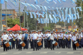 Jujuy, Argentina.- En las fotos tomadas el 23 de agosto del 2023, durante la conmemoración del Éxodo Jujeño de 1812 con actos que exaltaron la heroicidad de su pueblo. La fecha, conmemora el accionar del pueblo jujeño que recibió la orden de abandonar sus hogares, sus pertenencias y dejar tierra arrasada al enemigo.