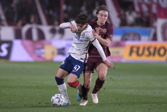 Buenos Aires, Argentina.- In the photos taken on August 20, 2023, during the match between San Lorenzo and Lanús in a match for day 1 of the League Cup at the Ciudad de Lanús Stadium. San Lorenzo beat Lanús 1-0 as a visitor, the goal was scored by Adam Bareiro, after 69 minutes. On the next date, Lanús will face Newell's, while San Lorenzo will have Belgrano as a rival.