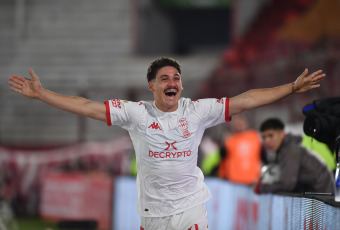 Buenos Aires, Argentina.- En las fotos tomadas el 21 de agosto del 2023, durante el partido entre Huracán y Banfield en el Estadio Tomás Adolfo Ducó por la primera fecha de la Zona A de la Copa de la Liga Profesional. Huracán venció a Banfield 2-0 con goles de Cóccaro y Cordero.