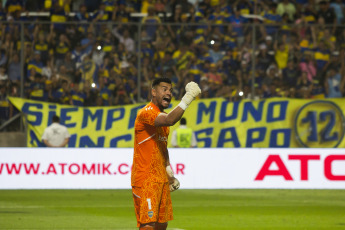 La Rioja, Argentina.- En las fotos tomadas el 10 de septiembre del 2023, durante el partido entre Boca Juniors y Almagro en el estadio Carlos Augusto Mercado Luna de la provincia de La Rioja, en un encuentro válido por los octavos de final de la Copa Argentina. Boca Juniors se impuso 4 a 3 por penales ante Almagro, luego del empate 2 a 2 durante los noventa minutos reglamentarios. En la siguiente ronda, Boca enfrentará a Talleres de Córdoba por un pase a la semifinal.