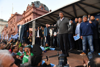 Buenos Aires, Argentina.- In the photos taken on September 11, 2023, the Minister of Economy, Sergio Massa (center), announced in Plaza de Mayo before a crowd of workers that starting next October 1 the new floor of the Tax on Profits will rise to 1,770,000 pesos per month, which will reduce their impact on salaries and pensions, all with semiannual adjustments.