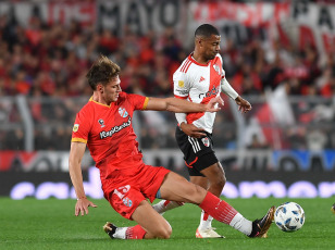 Buenos Aires, Argentina.- In the photos taken on September 17, 2023, River Plate faced Arsenal de Sarandí, for the fourth date of Zone B of the League Cup at the Monumental Stadium. River Plate defeated Arsenal 3-1, Martín Demichelis' team won with a goal from Nicolás De la Cruz and two goals from Miguel Borja.