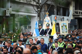 Tucumán, Argentina.- In the photos taken on September 24, 2023, the Tucumán Church celebrated the Virgin of Mercy, patron saint of the archdiocese and Virgin General of the Argentine Army, with a procession. The festivities coincide with the 125th anniversary of the temple and the 211th anniversary of the Battle of Tucumán.