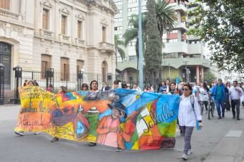 Jujuy, Argentina.- In the photos taken on September 18, 2023, initial and primary level teachers from Jujuy marched to demand from the Government of Gerardo Morales "the return of the days of unemployment" deducted from their salaries and the "demand" that the payment be "immediate" to compensate for the damages suffered by these "undue discounts", within the framework of the first day of a 48-hour strike without attendance at the workplace.