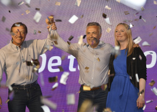 Mendoza, Argentina.- In the photos taken on September 24, 2023, the senator, Alfredo Cornejo (center), of the Cambia Mendoza Front, declared himself the winner in the provincial governor elections and thanked "for having been elected by the popular vote of the neighbors", at the same time that he asked for the vote for the presidential candidate of Together for Change, Patricia Bullrich, in the general elections next October.