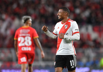 Buenos Aires, Argentina.- In the photos taken on September 17, 2023, River Plate faced Arsenal de Sarandí, for the fourth date of Zone B of the League Cup at the Monumental Stadium. River Plate defeated Arsenal 3-1, Martín Demichelis' team won with a goal from Nicolás De la Cruz and two goals from Miguel Borja.