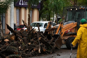 Corrientes, Argentina.- En las fotos tomadas el 5 de septiembre del 2023, muestra las zonas afectadas por las intensas lluvias en Corrientes, Argentina. En tan solo 4 días, el fenómeno meteorológico El Niño ocasionó abundantes lluvias en distintas provincias del país, afectando especialmente a las del Noroeste argentino, donde cientos de personas resultaron damnificadas y debieron ser evacuadas.