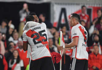 Buenos Aires, Argentina.- En las fotos tomadas el 21 de septiembre del 2023, durante el partido entre River Plate y Atlético Tucumán en el estadio Mas Monumental, en el cierre de la quinta fecha de la Zona A de la Copa de la Liga Profesional. Con el gol de Salomón Rondón, River Plate venció a Atlético Tucumán 1-0, salvó su histórico registro de victorias en el Monumental y evitó quedar en cero en casa por primera vez en la era Martín Demichelis.