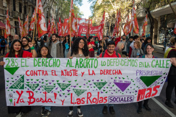 Buenos Aires, Argentina.- In the photos taken on September 28, 2023, thousands of women, diversities, independent activists and organizations marched from Plaza de Mayo to Congress in defense of "safe and free abortion, for ESI and for lives worthy", "against the right, the adjustment and the International Monetary Fund (IMF)", under the cry "freedom is ours".