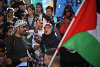 Buenos Aires, Argentina.- In the photos taken on October 19, 2023, Argentines marched in front of the Palestinian Embassy in Buenos Aires, to "repudiate" the Israeli counteroffensive in the Gaza Strip after the multiple attacks carried out on October 7 by the Islamist organization Hamas, and will ask for the "intervention of the international community" in the face of what they consider a "genocide on the Palestinian people."