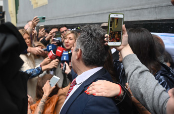 Buenos Aires.- The presidential candidate of the Left Front and Workers-Unity (FIT-U), Myriam Bregman voting. The candidate stated that "there is another way out of the crisis, not everything is adjustment or an attack on working people," when casting her vote around 8:40 at the Don Bosco school, in the Buenos Aires neighborhood of Congreso.