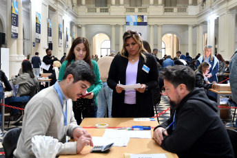 Buenos Aires, Argentina.- In the photos taken on October 25, 2023, authorities participate in the final scrutiny in the province of Buenos Aires to determine the final numbers of the general election last Sunday, in which Sergio Massa (Unión por la Patria) was the presidential candidate with the most votes and in which Axel Kicillof achieved his re-election in the province.