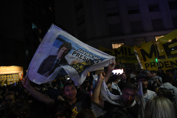 Buenos Aires, Argentina.- In the photos taken on October 22, 2023, the presidential candidate of La Libertad Avanza (LLA), Javier Milei, gave the first statements in his bunker after going to the runoff after coming in second place in the elections this Sunday. Milei has assured that they have been "historic" elections and appeals to the support of the voters of the conservative coalition Together for Change to defeat Massa on November 19.