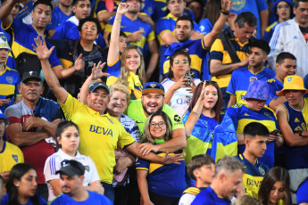 Mendoza, Argentina.- In the photos taken on October 15, 2023, during the match between Boca Juniors and Talleres de Córdoba in a match played at the Malvinas Argentinas stadium in Mendoza. Boca qualified for the semifinals of the Argentine Cup after drawing 1-1 with Talleres, with a goal from Uruguayan striker Edinson Cavani and winning 4-1 in the penalty shootout.