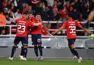 Buenos Aires, Argentina.- In the photos taken on October 18, 2023, during the match between Independiente and Barracas Central at the Libertadores de América stadium. Independiente defeated Barracas Central 3-0 in Avellaneda and is the temporary leader of Zone A of the League Cup.