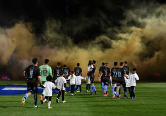 Buenos Aires, Argentina.- In the photos taken on October 30, 2023, during the match between Platense and Newell's at the Ciudad de Vicente López Stadium for the League Cup. Platense and Newell's did not take advantage and tied 0-0. "El Calamar" was one step away from being saved from relegation and occupies a qualifying place for the League Cup playoffs.