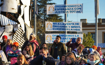 Luján, Argentina.- In the photos taken on October 1, 2023, thousands of pilgrims arrived at the Basilica of Our Lady of Luján, in the west of the province of Buenos Aires to participate in the 49th Youth Pilgrimage, one of the most important manifestations of faith in Argentina. The ceremony was held under the motto “Mother, we are in your hands, give us strength to unite.”