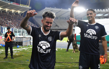 Córdoba, Argentina.- In the photos taken on October 29, 2023, during the match between Independiente Rivadavia and Almirante Brown at the Mario Kempes stadium. After more than 30 games in the Primera Nacional, Independiente Rivadavia de Mendoza made history and beat Almirante Brown 2-0, achieving promotion to the Professional League.