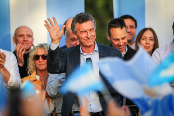 Buenos Aires, Argentina.- In the photos taken on October 19, 2023, the presidential candidate of Together for Change (JxC) Patricia Bullrich, closed her campaign in the Buenos Aires municipality of Lomas de Zamora, accompanied by former president Mauricio Macri (photo) and the head of the Buenos Aires Government Horacio Rodríguez Larreta, on the last day before the electoral ban with a view to the national elections on Sunday.