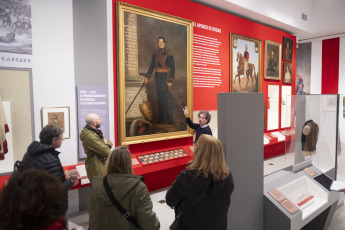 Buenos Aires, Argentina.- En las fotos tomadas el 4 de octubre del 2023, el director del Museo Histórico Nacional Gabriel Di Meglio, inauguró la Nueva exhibición permanente Tiempo de Provincias, lleva por título el nuevo guion curatorial, que le sigue a "Tiempo de Revolución", y que toma de 1820 a 1852 un período que se caracterizó por ser uno de los más violentos de la historia argentina.