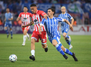 Mendoza, Argentina.- In the photos taken on October 2, 2023, during the match between Godoy Cruz and Instituto at the Malvinas Argentinas stadium in Mendoza, valid for the seventh day, the date of the classics and pairings of the Copa de the Professional League. Godoy Cruz and Instituto tied 1-1, with goals from Tadeo Allende for Tomba and Jonás Acevedo for the visitor.