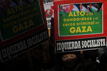 Buenos Aires, Argentina.- In the photos taken on October 19, 2023, Argentines marched in front of the Palestinian Embassy in Buenos Aires, to "repudiate" the Israeli counteroffensive in the Gaza Strip after the multiple attacks carried out on October 7 by the Islamist organization Hamas, and will ask for the "intervention of the international community" in the face of what they consider a "genocide on the Palestinian people."