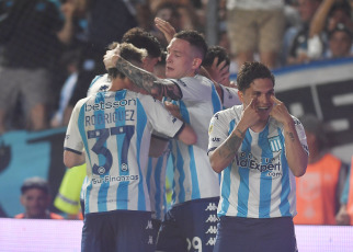 Buenos Aires, Argentina.- In the photos taken on November 28, 2023, during the match between Racing and Belgrano at the Presidente Perón Stadium in a match valid for the 14th and final day of Zone B of the Professional League Cup . Racing Club beat Belgrano de Córdoba 4-1 and established itself at the top of Zone B of the Professional League Cup. The goals were scored by Gabriel Huache and Juan Fernando Quintero on two occasions.