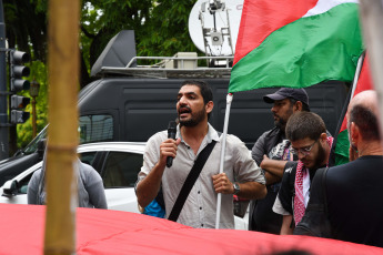 Buenos Aires, Argentina.- In the photos taken on November 29, 2023, Argentines participate in a flag-waving in support of Palestine at the Chancellery of Buenos Aires, to make visible what is happening in the Gaza Strip and also commemorate the International Day of Solidarity with the People of Palestine.