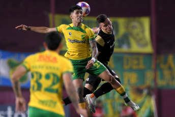 Buenos Aires, Argentina.- In the photos taken on November 23, 2023, during the match between Defensa y Justicia and San Lorenzo at the La Fortaleza stadium in Lanús in the semifinals of the Argentine Cup. Defensa y Justicia defeated San Lorenzo 1-0, which will define the title and a place in the CONMEBOL Libertadores in 2024 with Estudiantes de La Plata, who eliminated Boca Juniors. The final would be on Wednesday, December 13.