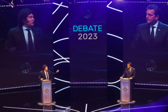 Buenos Aires, Argentina.- In the photos taken on November 12, 2023, the presidential candidates, Sergio Massa (right) and Javier Milei (left), face each other and present six thematic axes during the last presidential debate in Argentina. Argentina has reached the last week of the electoral campaign after five months immersed in elections. Argentines will vote on November 19 in a second round that will define who will be the next president. Both candidates discussed the economy, international relations, security, education, health, work and security.