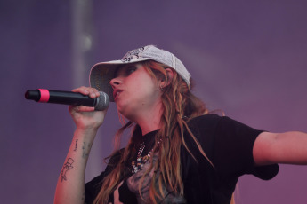 Buenos Aires, Argentina.- En las fotos tomadas el 26 de noviembre del 2023, la segunda edición del Primavera Sound tuvo un cierre de lujo en el porteño Parque Sarmiento, con una recorrida por lo más encumbrado del brit-pop, el synthpop y el dance, y el rock alternativo de la mano de Blur, Pet Shop Boys y Beck, respectivamente.