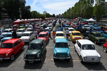 Buenos Aires, Argentina.- In the photos taken on November 5, 2023, more than 600 Fiat 600 cars made a colorful caravan that left from the track of the Autódromo de la Ciudad de Buenos Aires to the "Museo del Fitito", located in the Buenos Aires municipality of Tres de Febrero, where they gathered in search of a Guinness record for the highest concentration of these vehicles.