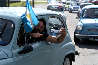 Buenos Aires, Argentina.- In the photos taken on November 5, 2023, more than 600 Fiat 600 cars made a colorful caravan that left from the track of the Autódromo de la Ciudad de Buenos Aires to the "Museo del Fitito", located in the Buenos Aires municipality of Tres de Febrero, where they gathered in search of a Guinness record for the highest concentration of these vehicles.