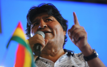 Buenos Aires, Argentina.- En las fotos tomadas el 2 de diciembre del 2023, organizaciones sindicales y sociales se reunieron junto al expresidente de Bolivia, Evo Morales (foto), en el predio de la exEsma en un encuentro de la Runasur, o Unasur de los Pueblos. Morales, anunció este domingo que gestiona un encuentro de Runasur, el bloque de organizaciones sociales latinoamericanas que impulsa, a mediados de 2024 en su país, tras la reciente reunión en Argentina en la que se recordaron los 200 años de la doctrina Monroe.