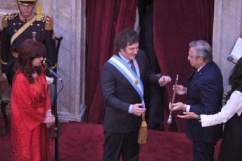 Buenos Aires - Photo taken on December 10, 2023, Javier Milei is sworn in at the Congress. Milei stated that "today a new era begins in Argentina" and "we end a long and sad history of decadence and decline, and begin the path of reconstruction of our country" from the steps of the National Congress, accompanied by Vice President Victoria Villarruel, his appointed officials and members of the foreign delegations, among them the President of Ukraine, Volodimir Zelenski.