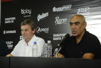 Santa Fe, Argentina.- In the photos taken on December 28, 2023, Víctor Francisco Godano (left) gave his first Press conference as successor to José Néstor Vignatti as President of Club Atlético Colón, ahead of the 2024 season. Godano, too introduced the recently incorporated coach Ivan Delfino (right), who stated, "we are in the place where we want to be, that gives you a push to do things well, I am very happy to be in Colón."