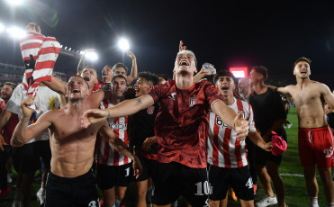 Buenos Aires, Argentina.- In the photos taken on the 13th of December 2023, Estudiantes de La Plata won 1-0 in Defensa and Justicia and won the Copa Argentina at the Ciudad de Lanús stadium. He is the first title in the competition and was classified for the Copa Libertadores of 2024.