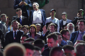 Buenos Aires, Argentina.- En las fotos tomadas el 12 de diciembre del 2023, el presidente, Javier Milei, asistió al acto central de la festividad judía Janucá, una actividad organizada por la Asociación Israelita Argentina Tzeire Agudath Jabad bajo la consigna "Israel unido en una misma luz", en la que se pedirá por "los secuestrados, los soldados israelíes y la pronta recuperación de los heridos" de los ataques perpetrados por Hamas en territorio israelí el 7 de octubre último.