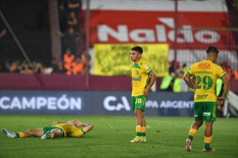 Buenos Aires, Argentina.- In the photos taken on the 13th of December 2023, Estudiantes de La Plata won 1-0 in Defensa and Justicia and won the Copa Argentina at the Ciudad de Lanús stadium. He is the first title in the competition and was classified for the Copa Libertadores of 2024.