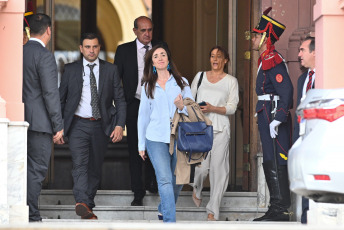 Buenos Aires, Argentina.- In the photos taken on December 14, 2023, Vice President Victoria Villaruel (center), after the cabinet meeting headed by President Javier Milei at the Government House, the fourth that she has presided over since taking office on Sunday. While the Minister of Economy, Luis Caputo, announced the package of economic measures and gave definitions on Profits, retirements, inflation, IMF and tariffs.