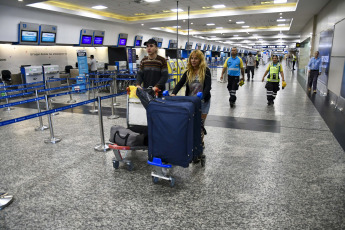 Buenos Aires, Argentina.- En las fotos tomadas el 24 de enero del 2024, muestra el aeropuerto internacional de Ezeiza en el marco del Paro Nacional. Las empresas Aerolíneas Argentinas y Jetsmart cancelaron todos sus servicios, mientras que la "low cost" Flybondi informó que operará 60 vuelos desde el aeropuerto internacional de Ezeiza y canceló seis, como consecuencia del paro de 12 horas convocado por la CGT.