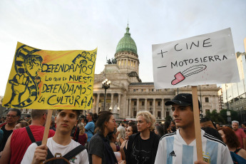 Buenos Aires.- In the photo taken on January 10, 2024, different sectors of culture convened in the Plaza del Congreso, with a so-called "Musicazo" to warn about the negative impact on the sector of the amendments included in the reform law, given that "it includes the disfinancing of the National Institute of Music (INaMu) and the elimination of the National Arts Fund (FNA)".